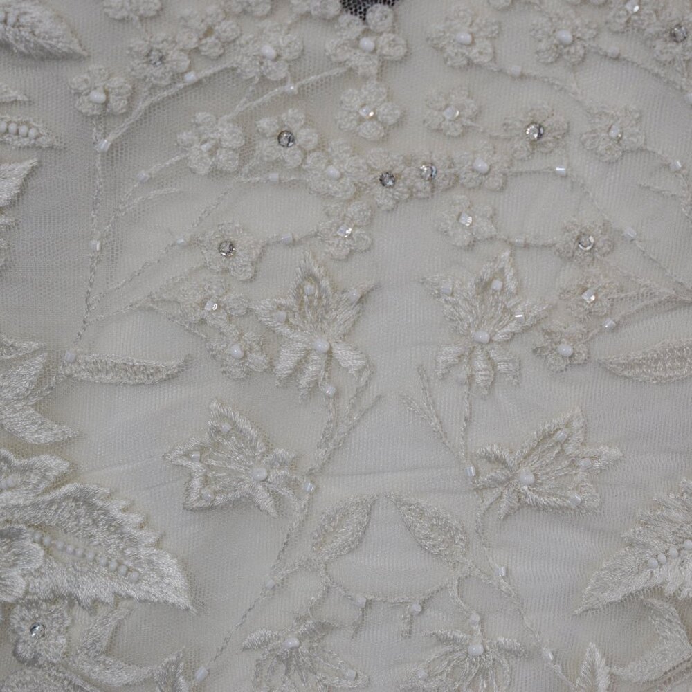 Rebecca Schoneveld Wedding Gown Size 22 - Picture 5 of 10